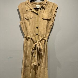 En focus studio   Beige Button-Down Midi Dress